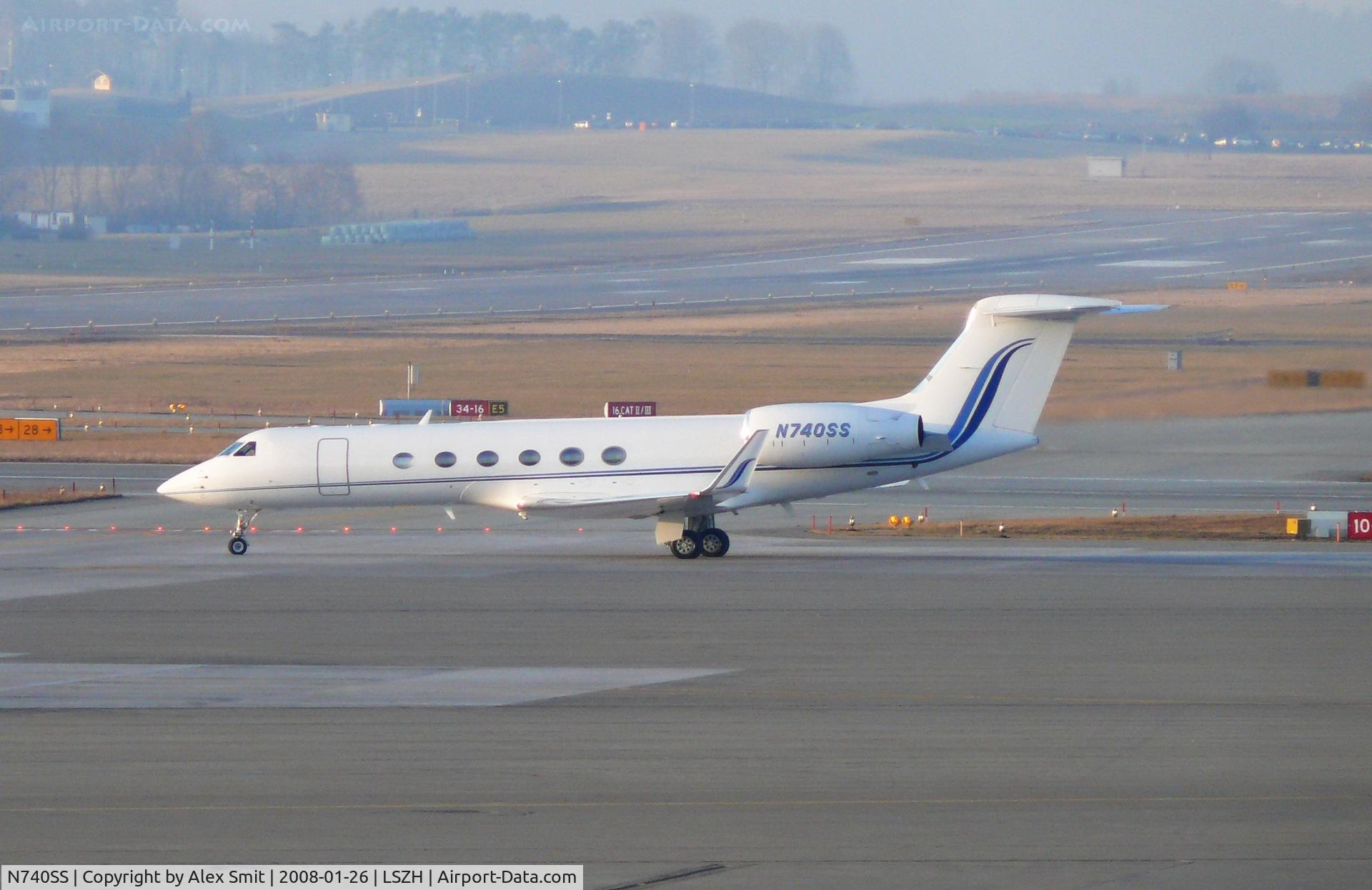 N740SS, 1997 Gulfstream Aerospace G-V C/N 532, Visitor for the World Economics Forum 2008