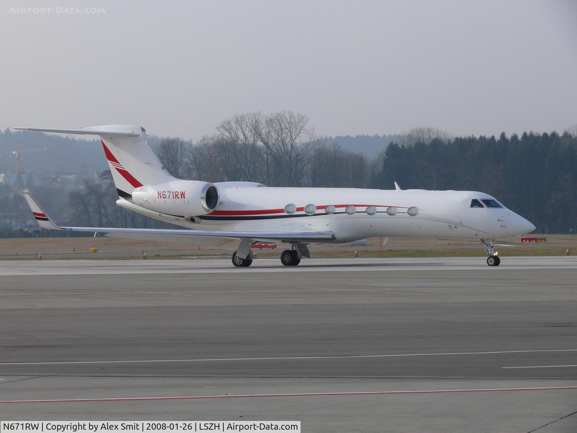 N671RW, 2006 Gulfstream Aerospace GV-SP (G550) C/N 5131, Visitor for the World Economics Forum 2008