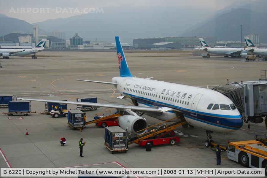 B-6220, 2006 Airbus A319-132 C/N 2815, China Southern