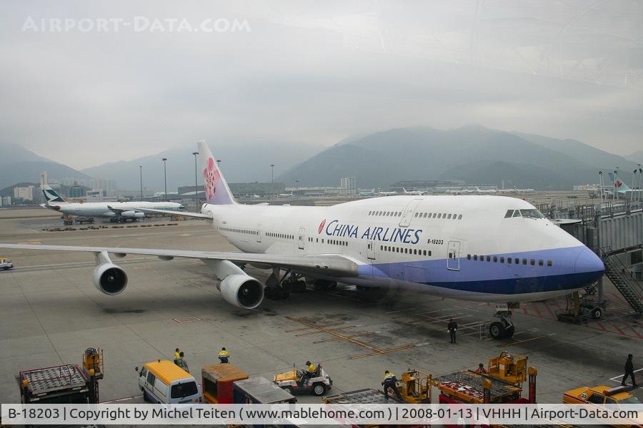B-18203, Boeing 747-409 C/N 28711, China Airlines ready for a flight to Taipei