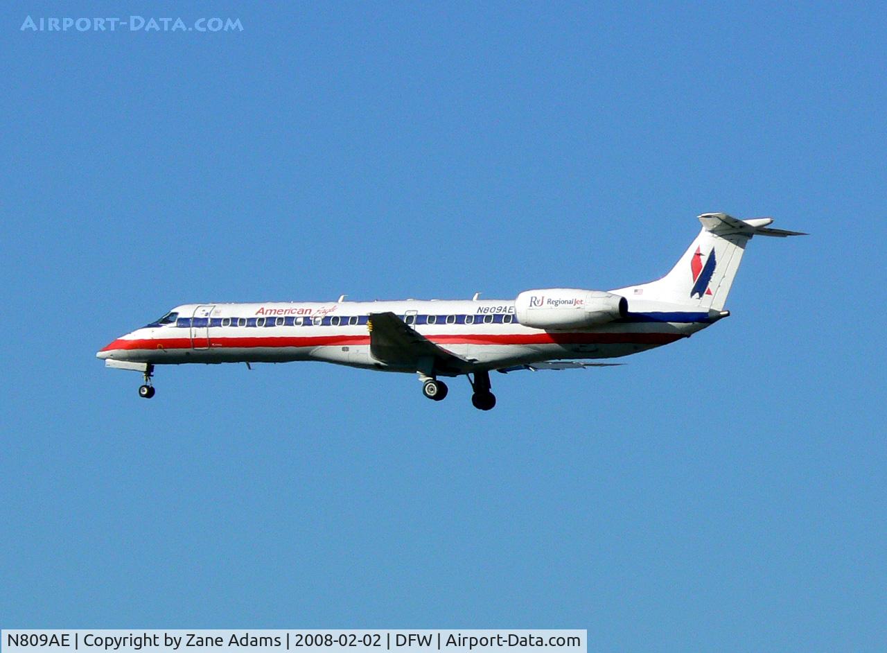 N809AE, 2001 Embraer ERJ-140LR (EMB-135KL) C/N 145521, American Eagle at DFW
