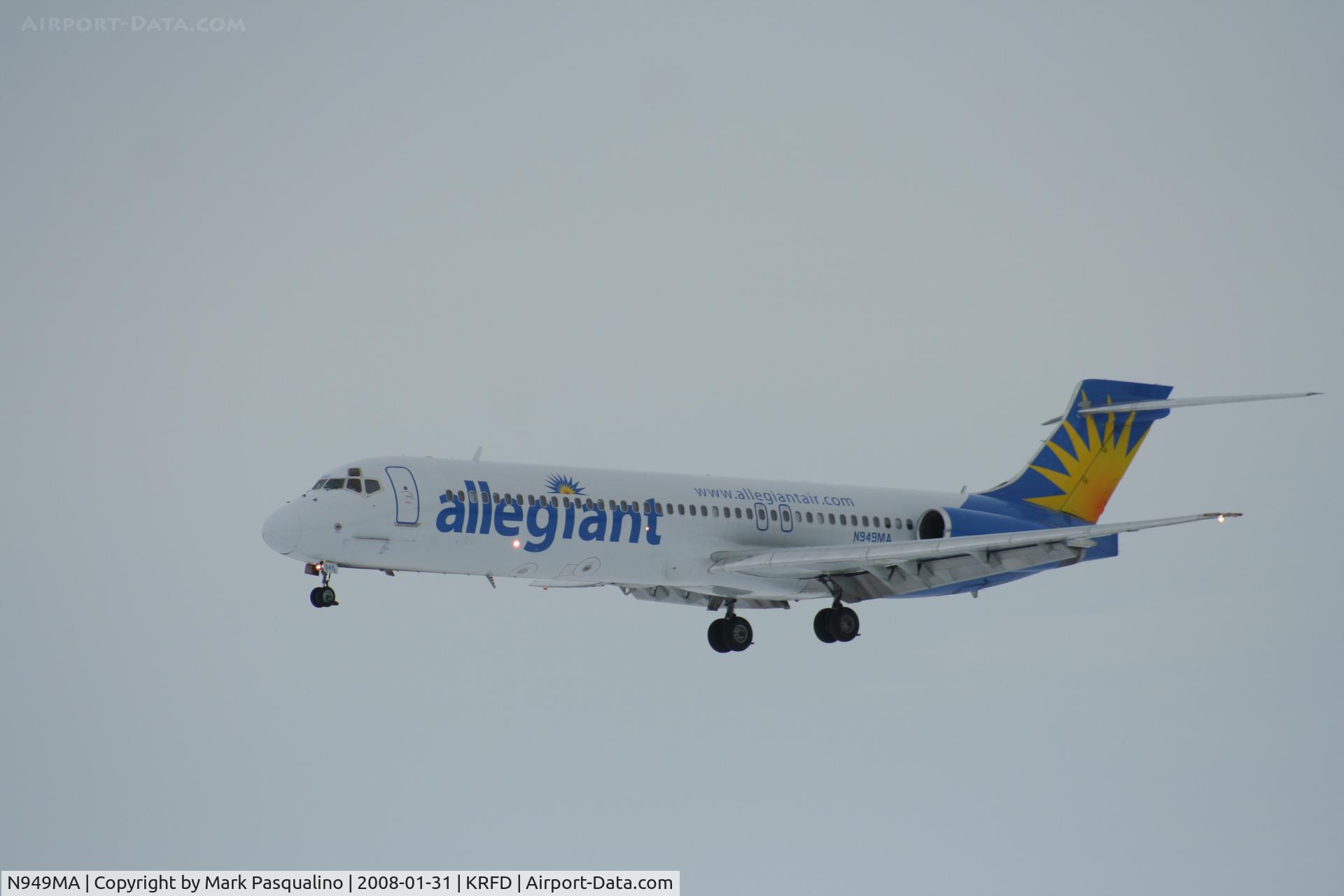 N949MA, 1989 McDonnell Douglas MD-87 (DC-9-87) C/N 49779, MD-87