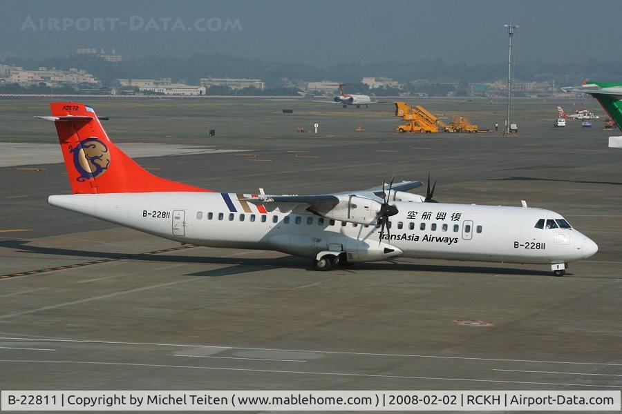 B-22811, 2007 ATR 72-212A C/N 749, Transavia Airways arriving at KHH