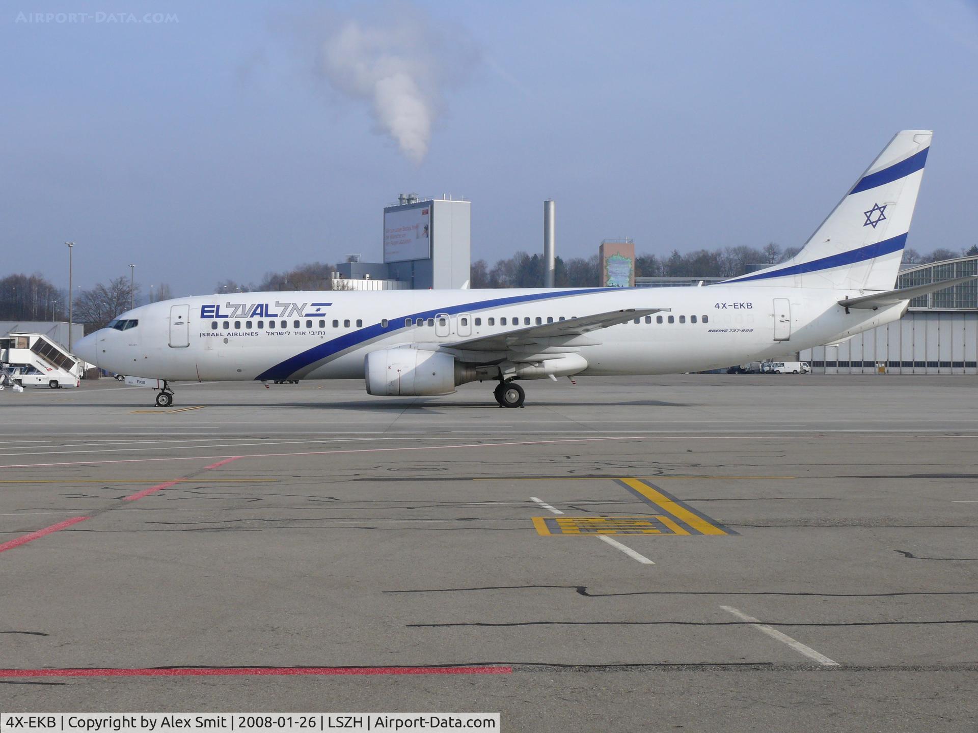 4X-EKB, 1999 Boeing 737-858 C/N 29958, Resting in the sun