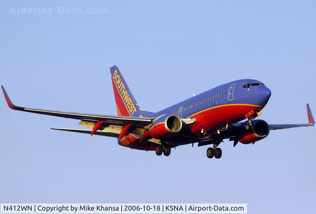 N412WN, 2001 Boeing 737-7H4 C/N 29818, Southwest B737 arriving at sunset