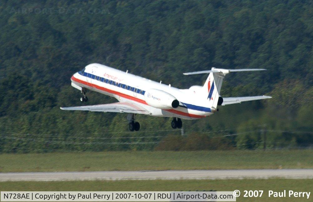 N728AE, 2000 Embraer ERJ-135LR (EMB-135LR) C/N 145328, And the subsequent departure