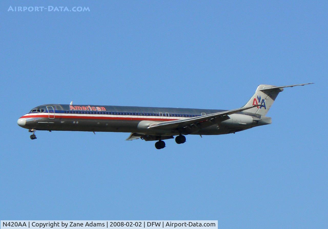 N420AA, 1986 McDonnell Douglas MD-82 (DC-9-82) C/N 49332, American Airlines at DFW