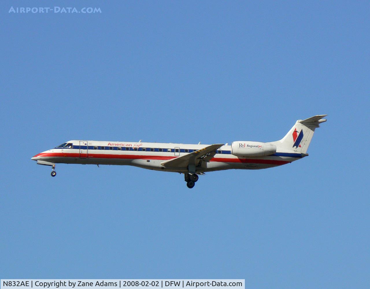 N832AE, 2002 Embraer ERJ-140LR (EMB-135KL) C/N 145627, American Eagle at DFW