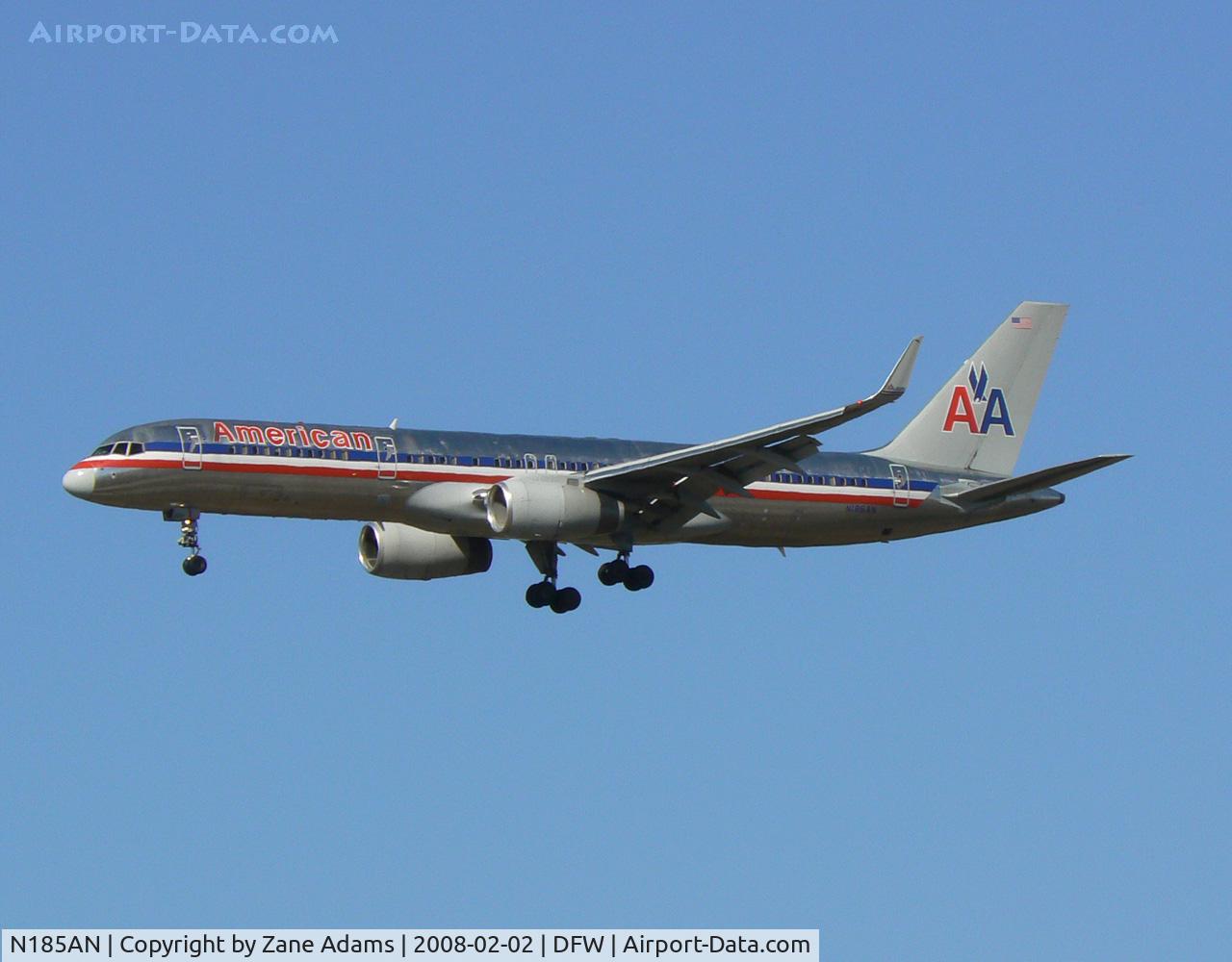 N185AN, 2001 Boeing 757-223 C/N 32379, American Airlines at DFW