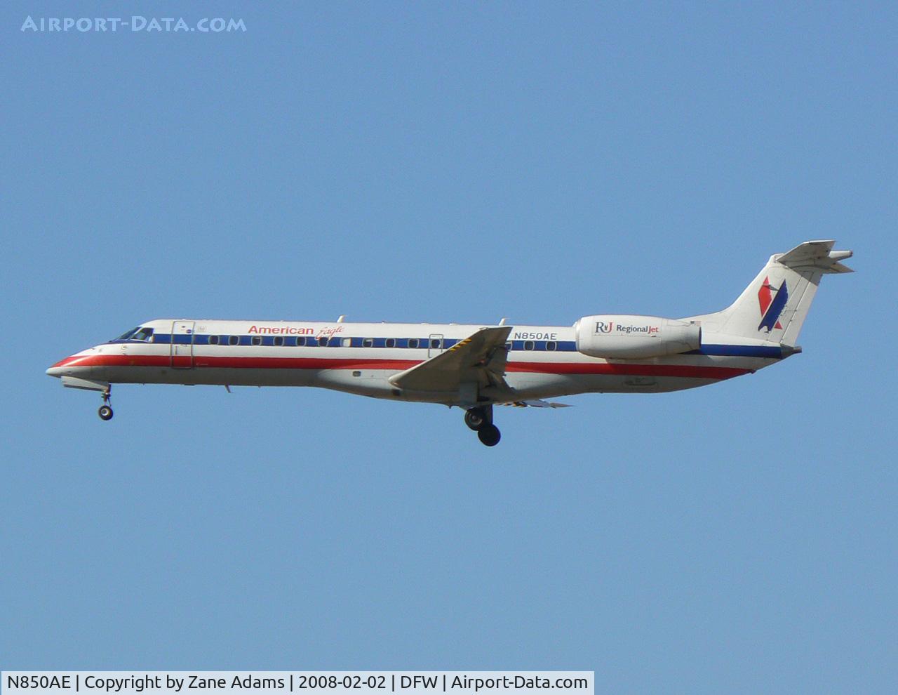 N850AE, 2003 Embraer ERJ-140LR (EMB-135KL) C/N 145722, American Eagle at DFW