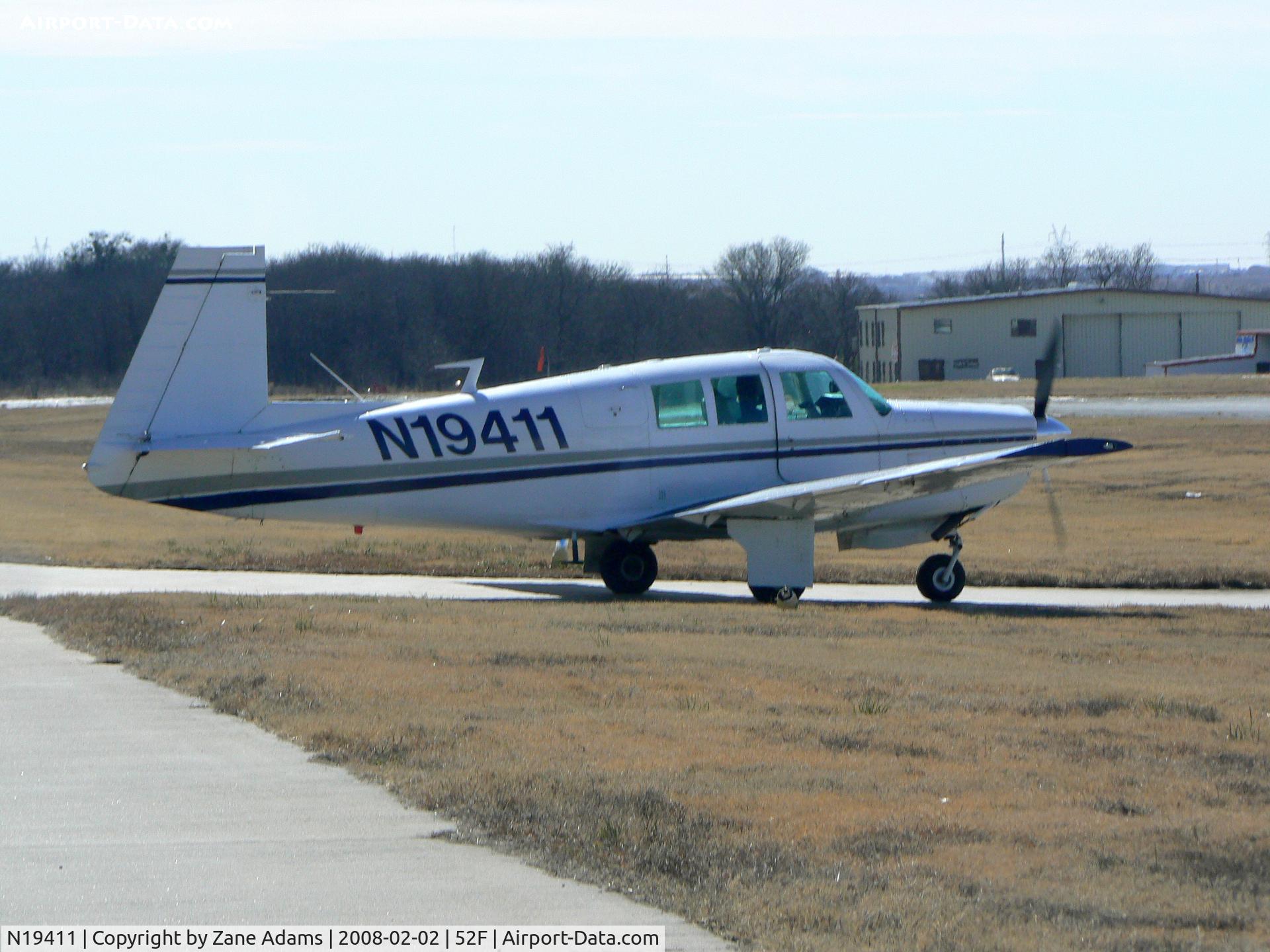 N19411, 1969 Mooney M20F Executive C/N 690085, At Aero Valley (Northwest Regional)