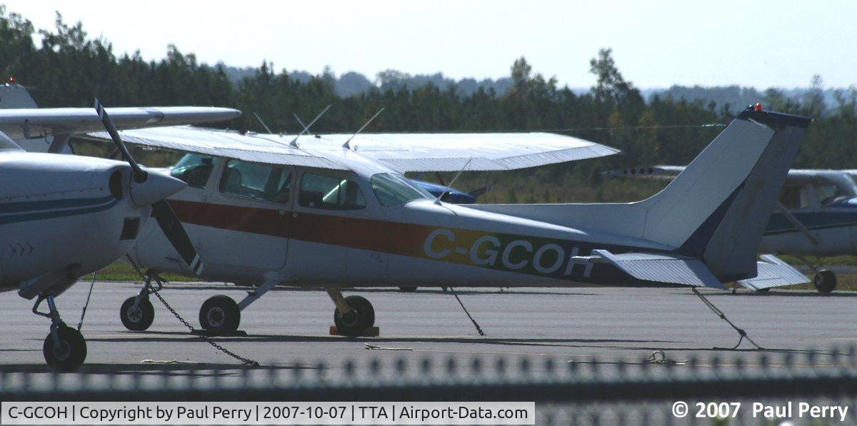 C-GCOH, 1974 Cessna 172M C/N 17263577, Looks like she needs some paint on her rudder