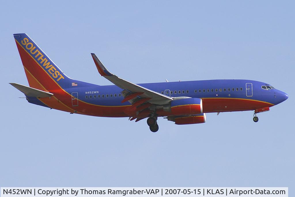 N452WN, 2004 Boeing 737-7H4 C/N 29846, Southwest Airlines Boeing 737-700
