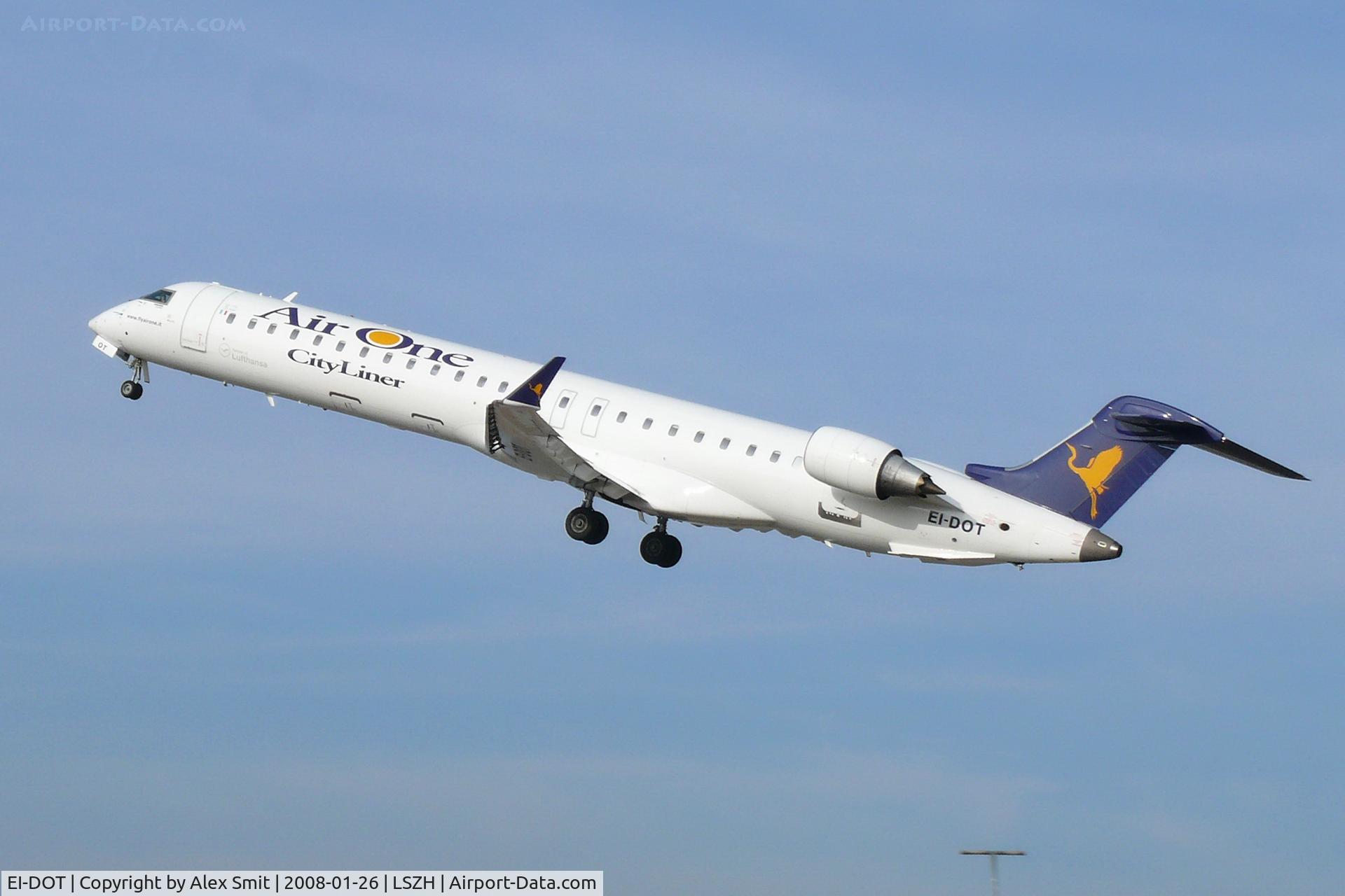 EI-DOT, 2006 Canadair CRJ-900LR (CL-600-2D24) C/N 15066, Steep take off