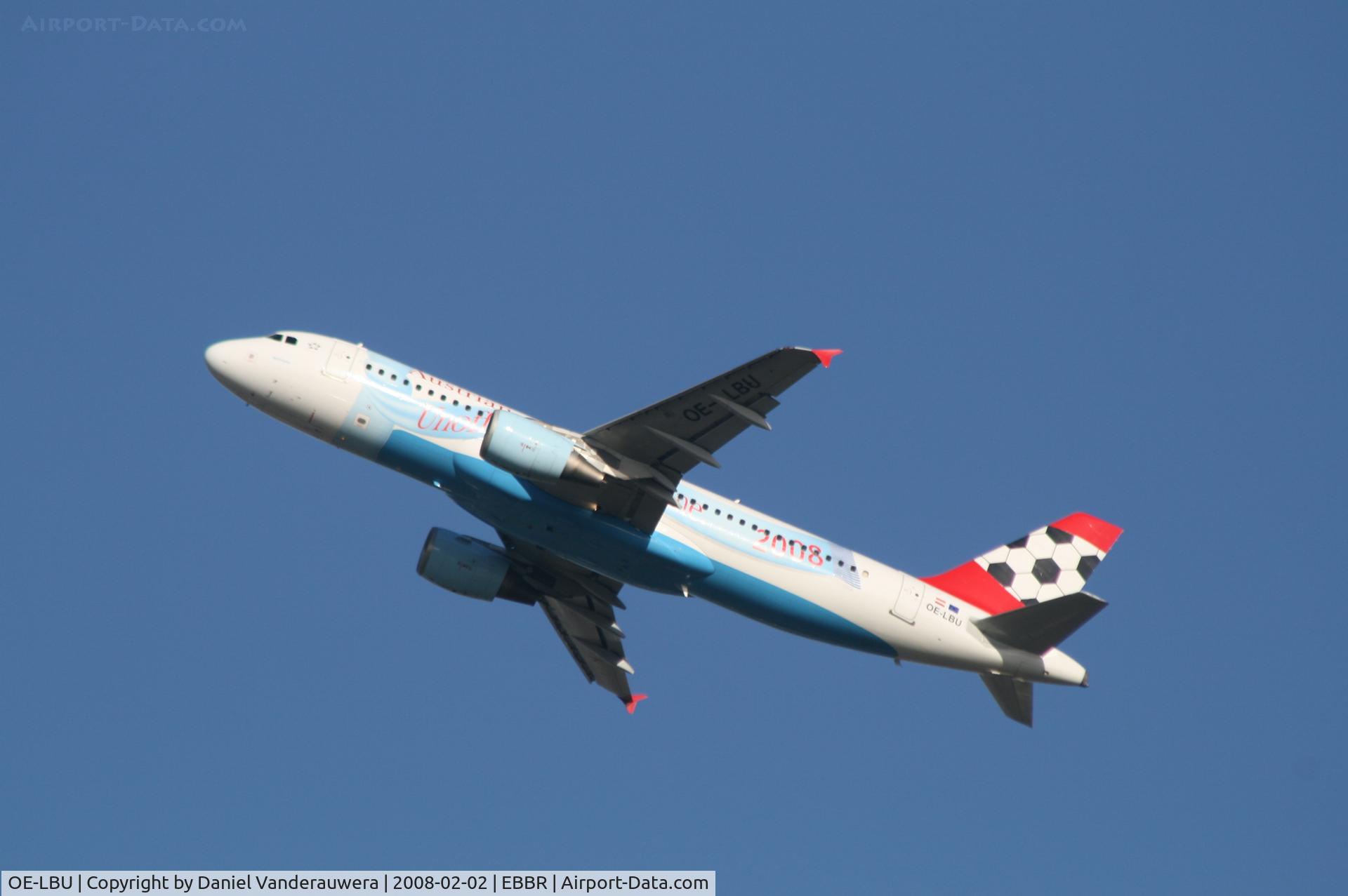 OE-LBU, 2001 Airbus A320-214 C/N 1478, flight OS352 is taking off from rwy 25R