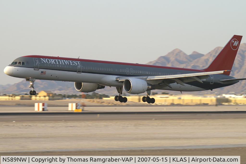 N589NW, 2003 Boeing 757-351 C/N 32989, Northwest Airlines Boeing 757-300