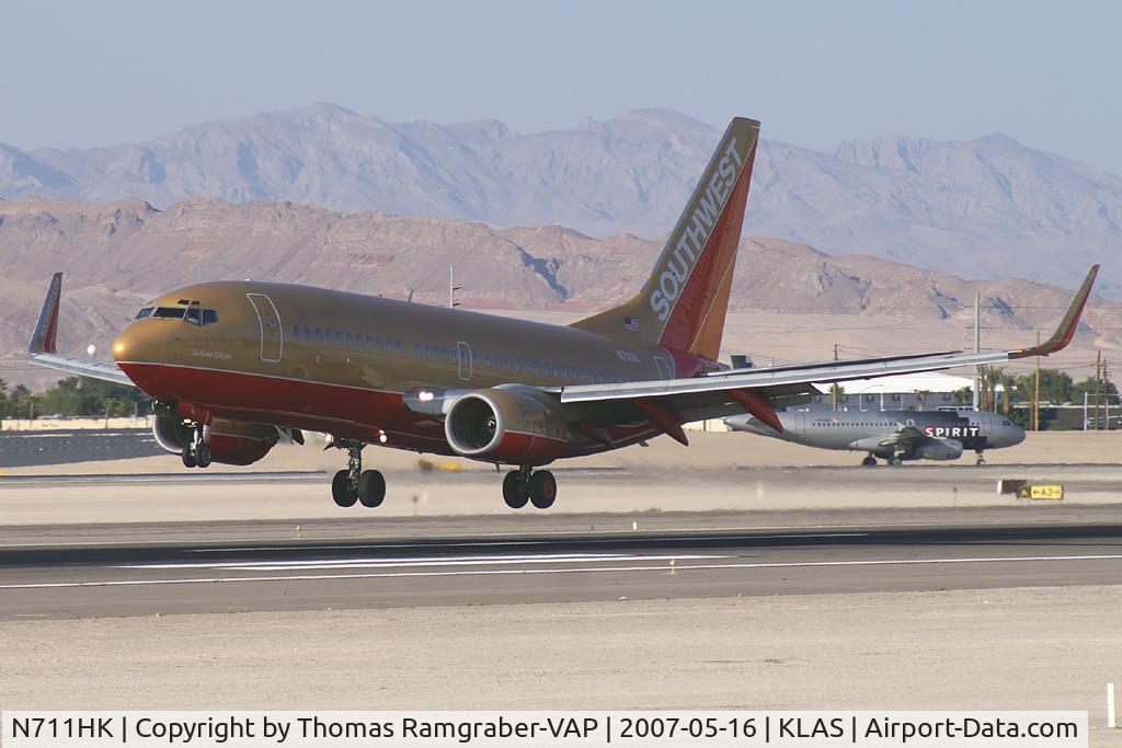 N711HK, 1998 Boeing 737-7H4 C/N 27845, Southwest Airlines Boeing 737-700