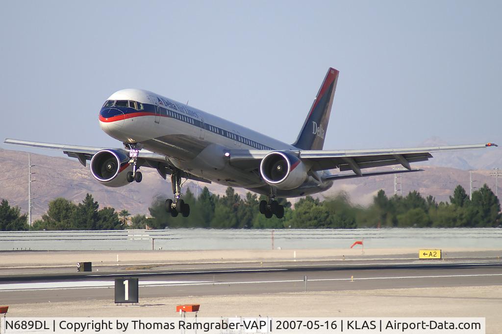 N689DL, 1998 Boeing 757-232 C/N 27172, Delta Airlines Boeing 757-200
