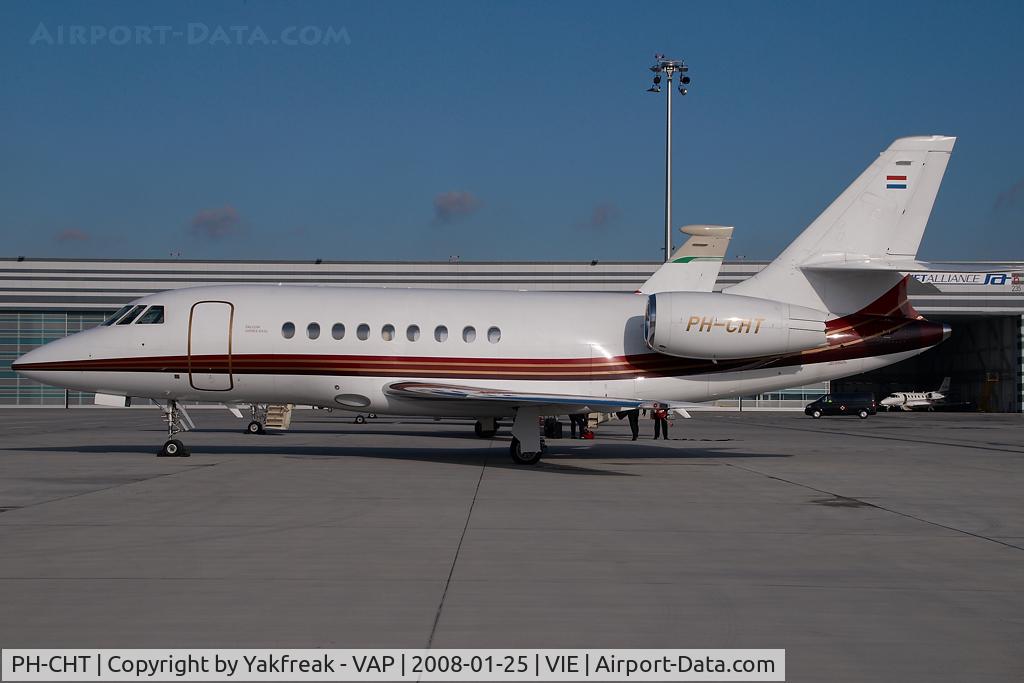 PH-CHT, 2004 Dassault Falcon 2000EX C/N 040, Jet Netherlands Falcon 2000