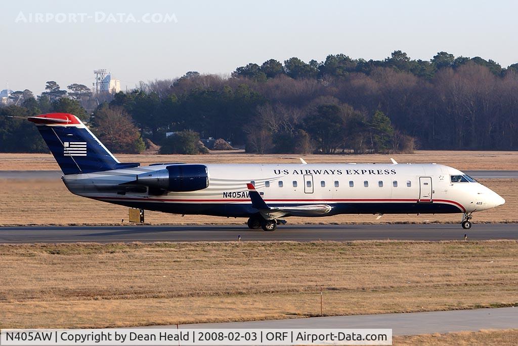 N405AW, 1999 Bombardier CRJ-200LR (CL-600-2B19) C/N 7362, US Airways Express (operated by Air Wisconsin) N405AW (FLT AWI3719) from Philadelphia Int'l (KPHL) taxiing to the gate after arrival on RWY 5.