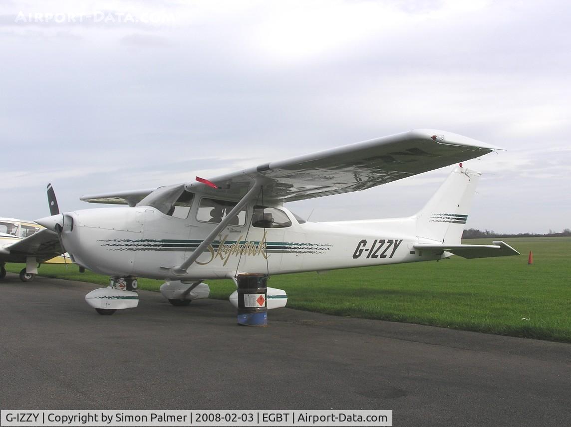 G-IZZY, 1998 Cessna 172R C/N 17280419, Cessna 172 tied down at Turweston