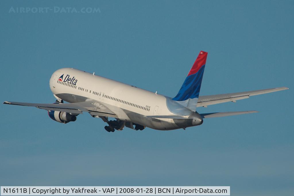 N1611B, 2000 Boeing 767-332/ERF C/N 30595, Delta Airlines Boeing 767-300