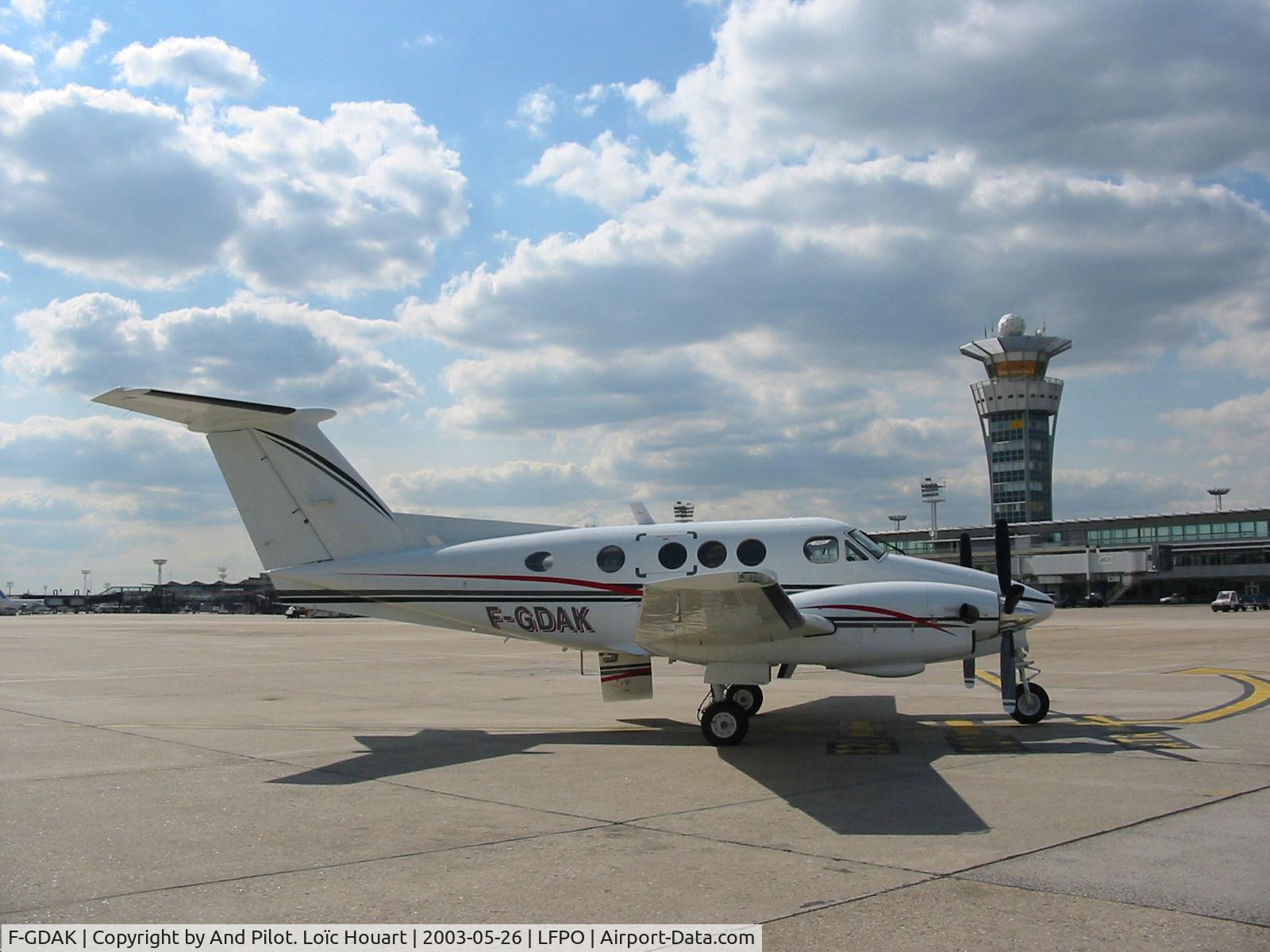F-GDAK, 1981 Beech F90 King Air C/N LA-141, Official flight