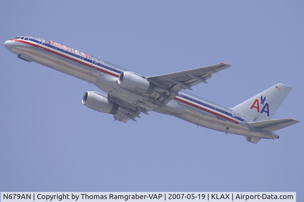 N679AN, 1999 Boeing 757-223F C/N 29589, American Ailrines Boeing 757-200