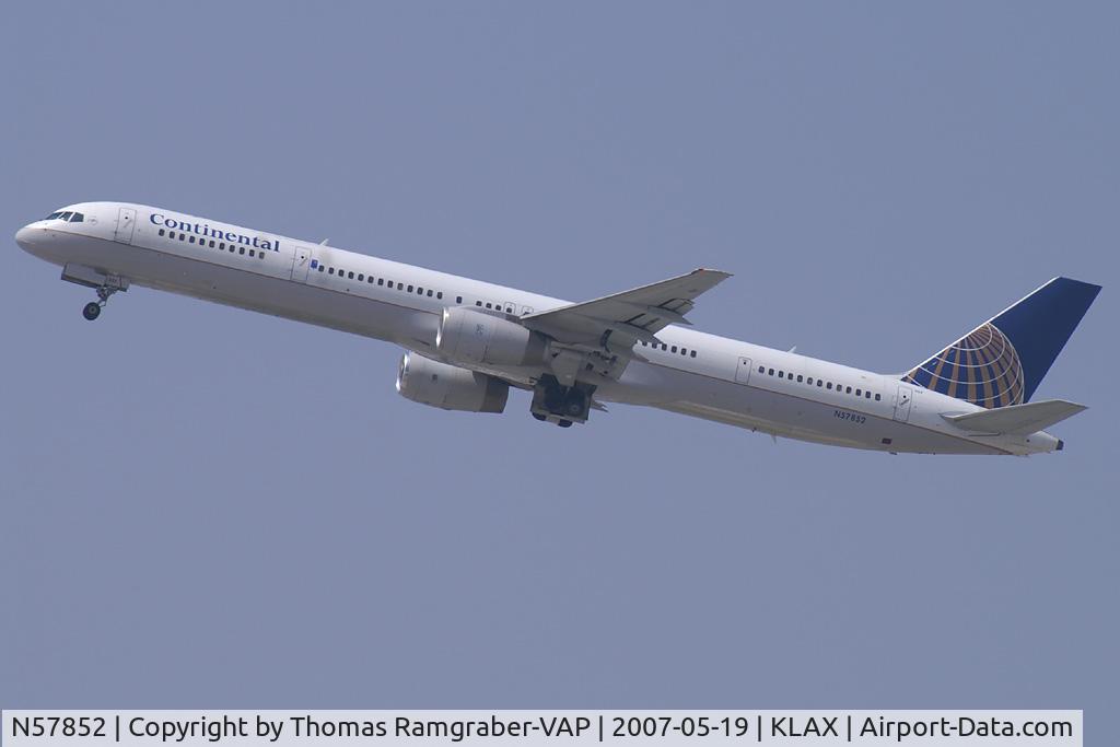 N57852, 2001 Boeing 757-324 C/N 32811, Continental Airlines Boeing 757-300
