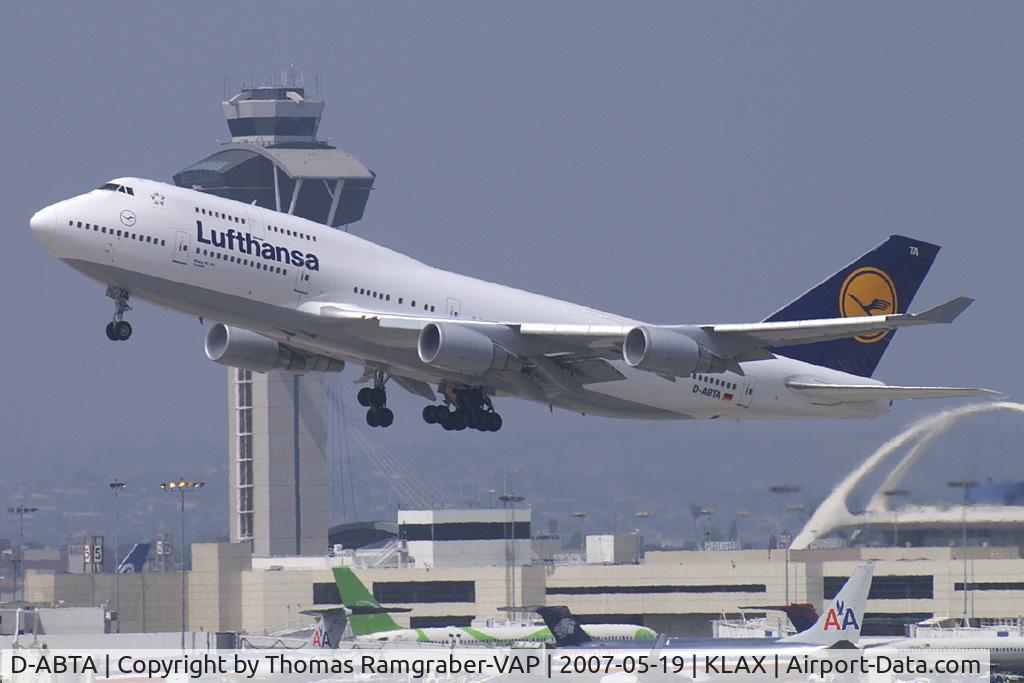 D-ABTA, 1989 Boeing 747-430M C/N 24285, Lufthansa Boeing 747-400