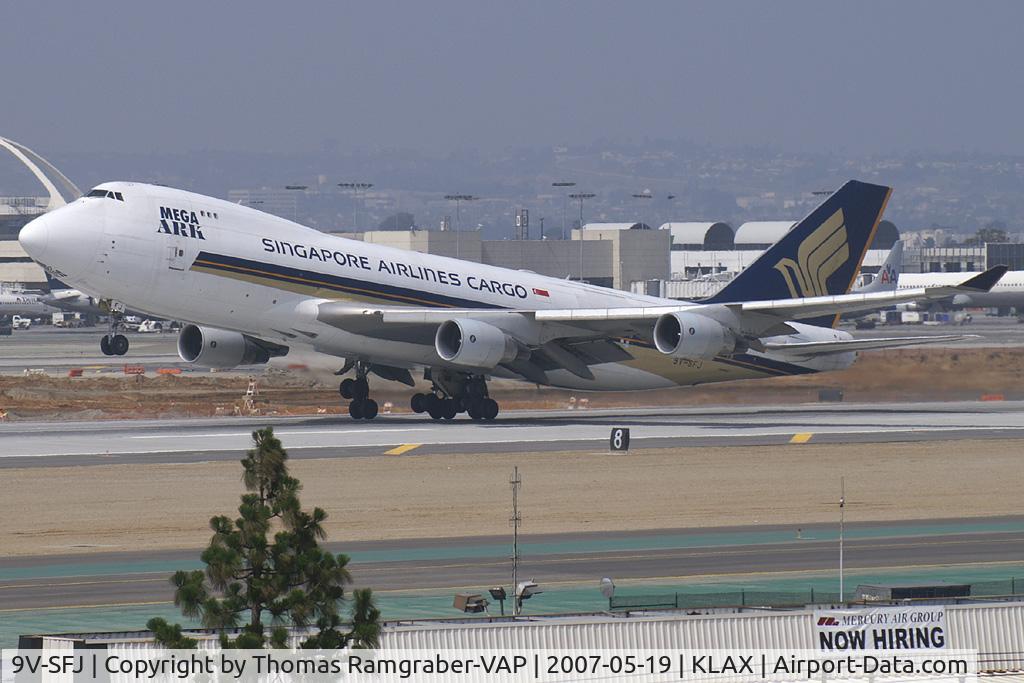 9V-SFJ, 2001 Boeing 747-412F/SCD C/N 26559, Singapore Airlines Boeing 747-400