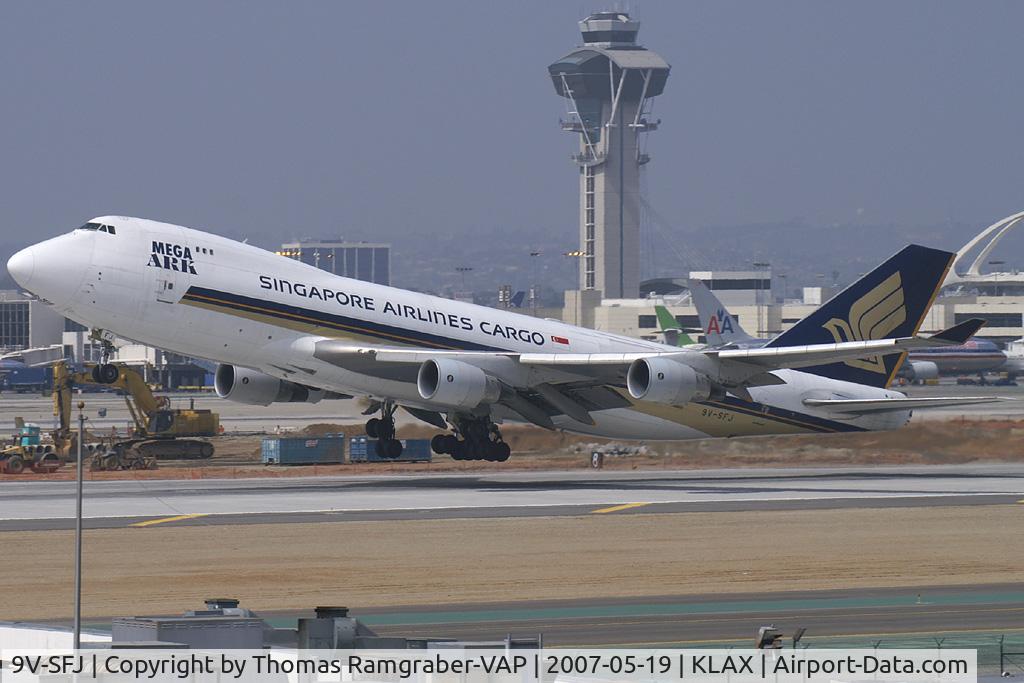 9V-SFJ, 2001 Boeing 747-412F/SCD C/N 26559, Singapore Airlines Boeing 747-400