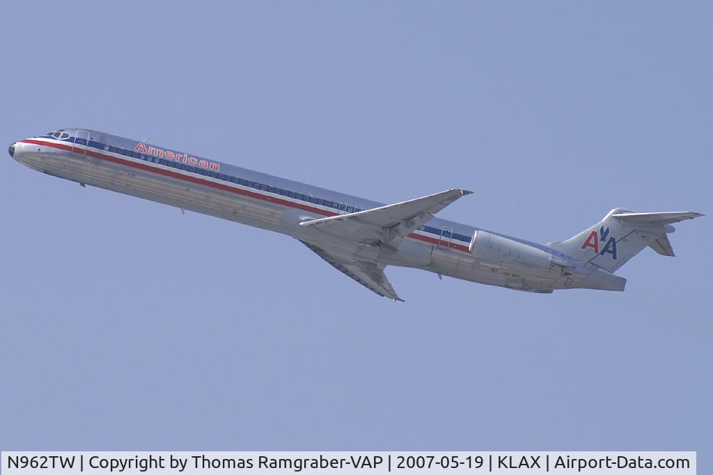 N962TW, 1999 McDonnell Douglas MD-83 (DC-9-83) C/N 53612, American Airlines MDD MD80