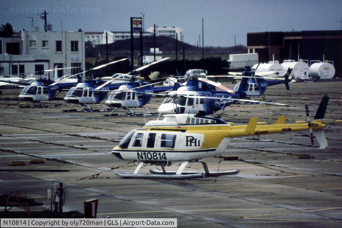 N10814, 1980 Bell 206L-1 LongRanger II C/N 45415, Oil means helicopters and quite a few are based at Galveston with PHI and Air Logistics.