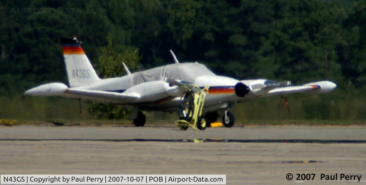 N43GS, 1964 Piper PA-30 Twin Comanche C/N 30-427, Personal conveyance on the ramp, well away from the action