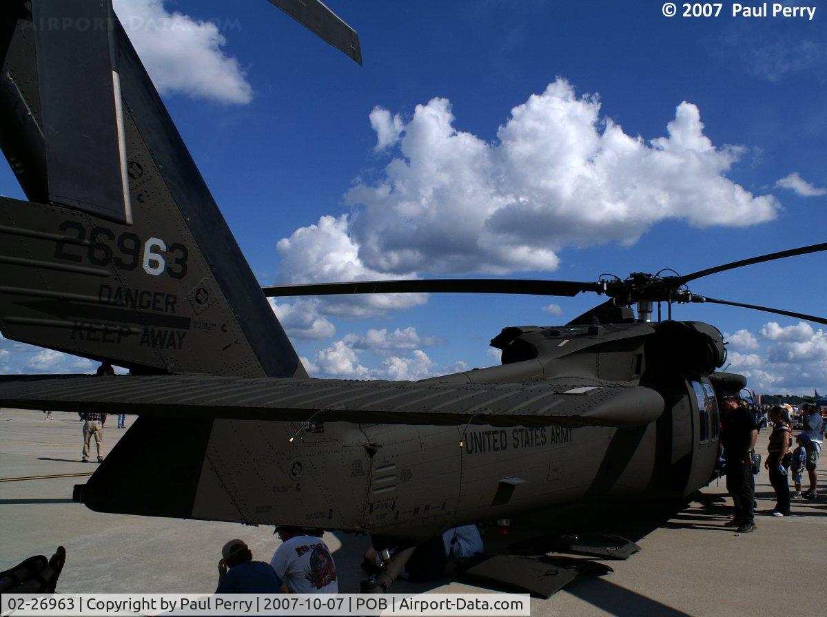 02-26963, Sikorsky UH-60L Black Hawk C/N 70-2764, Some color mismatch in the reg number