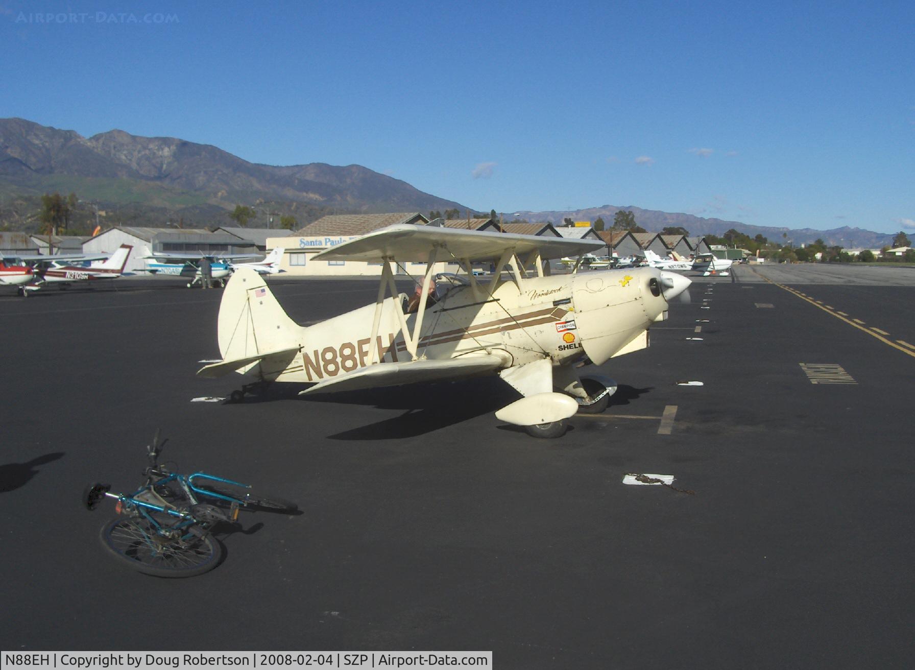 N88EH, 1970 EAA Biplane C/N EHH-1, 1979 Hooper EAA BIPLANE Model P, 'Woodstock', Lycoming O-290 135 Hp, Pete Mason props it to a good start-engine running