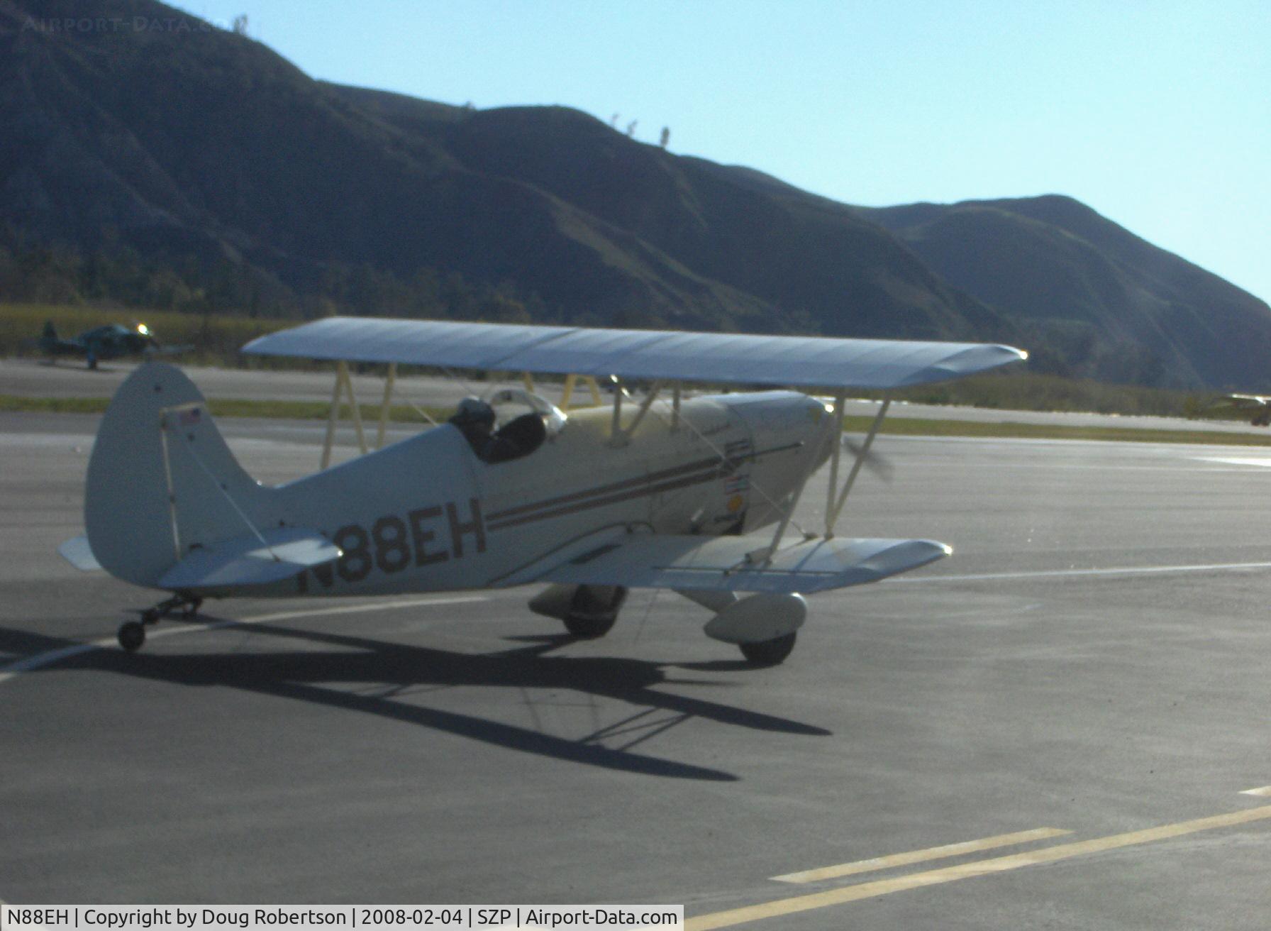 N88EH, 1970 EAA Biplane C/N EHH-1, 1979 Hooper EAA BIPLANE Model P, 'Woodstock', Lycoming O-290 135 Hp, major wind shift-so taxi to Rwy 04