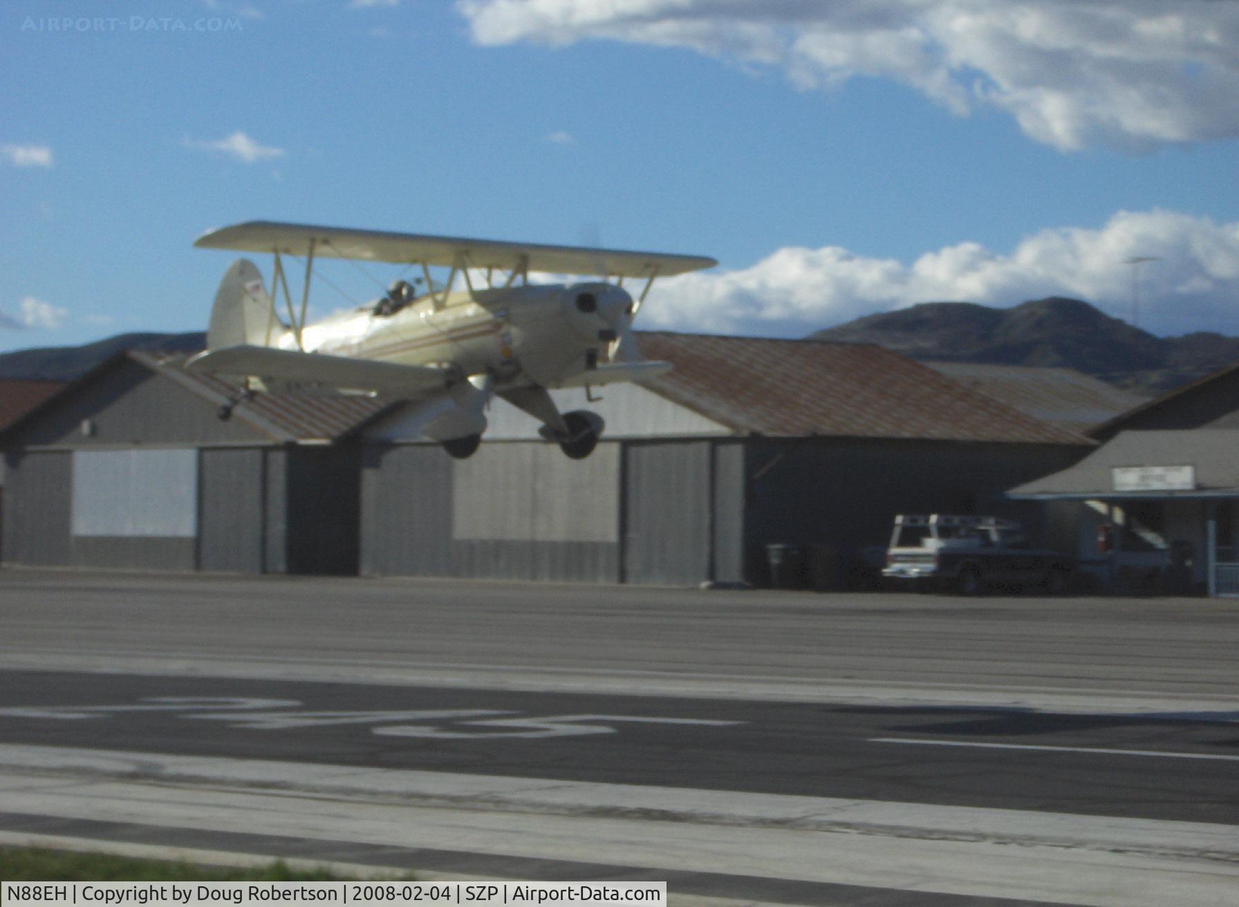N88EH, 1970 EAA Biplane C/N EHH-1, 1979 Hooper EAA BIPLANE Model P, 'Woodstock', Lycoming O-290 135 Hp, takeoff climb Rwy 04