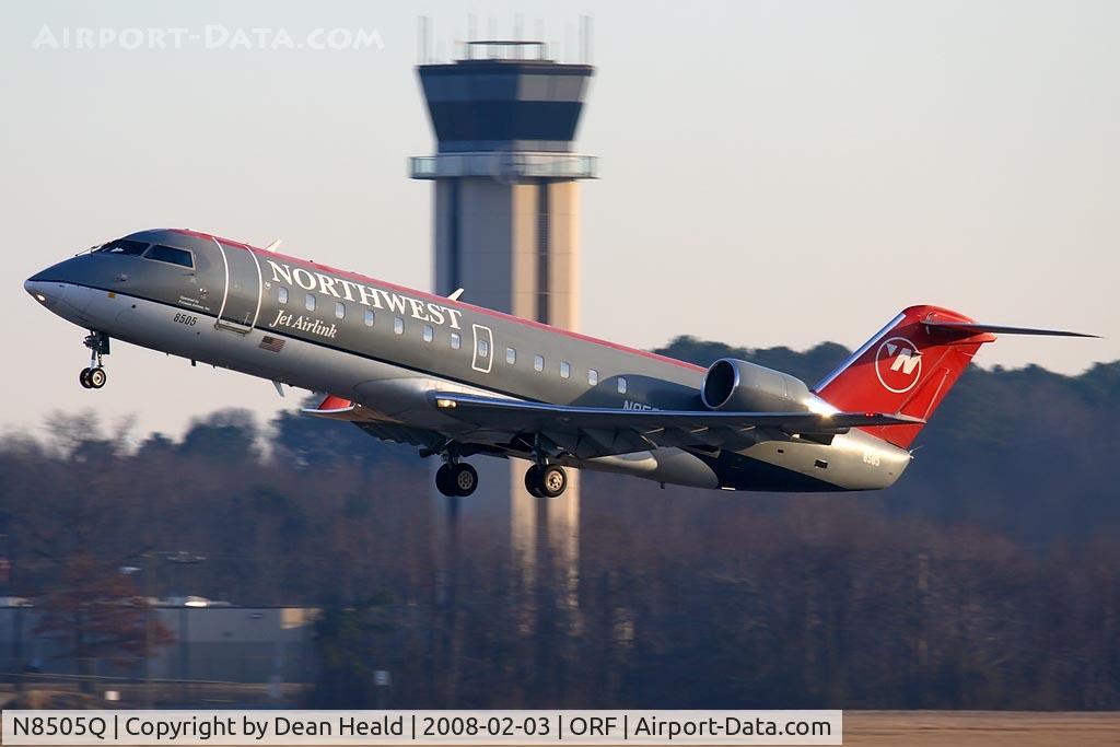 N8505Q, 2001 Bombardier CRJ-200LR (CL-600-2B19) C/N 7505, Northwest JetAirlink (by Pinnacle Airlines) N8505Q (FLT FLG5826) departing RWY 5 enroute to Detroit Metro Wayne County (KDTW).