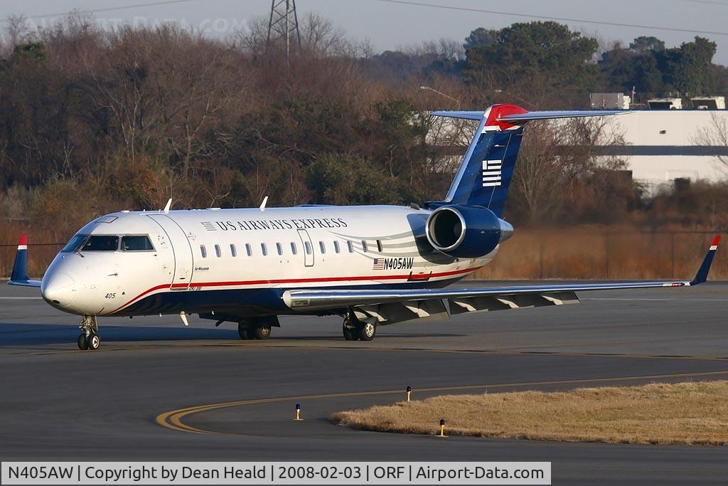 N405AW, 1999 Bombardier CRJ-200LR (CL-600-2B19) C/N 7362, US Airways Express (operated by Air Wisconsin) N405AW (FLT AWI3719) from Philadelphia Int'l (KPHL) turning onto Taxiway