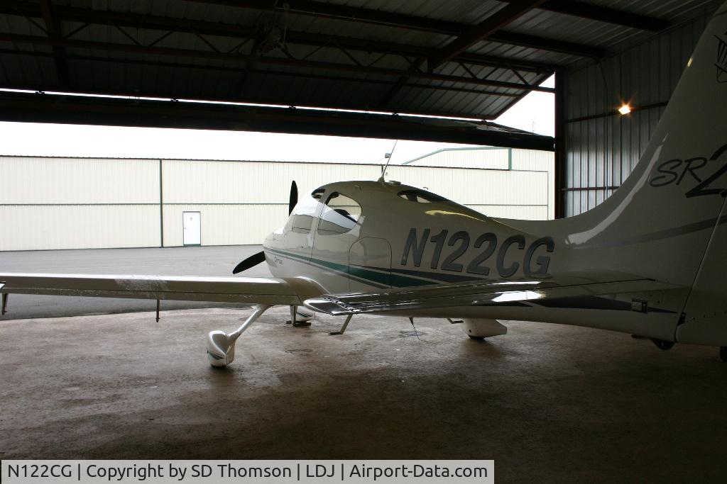 N122CG, 2001 Cirrus SR22 C/N 0098, At Home