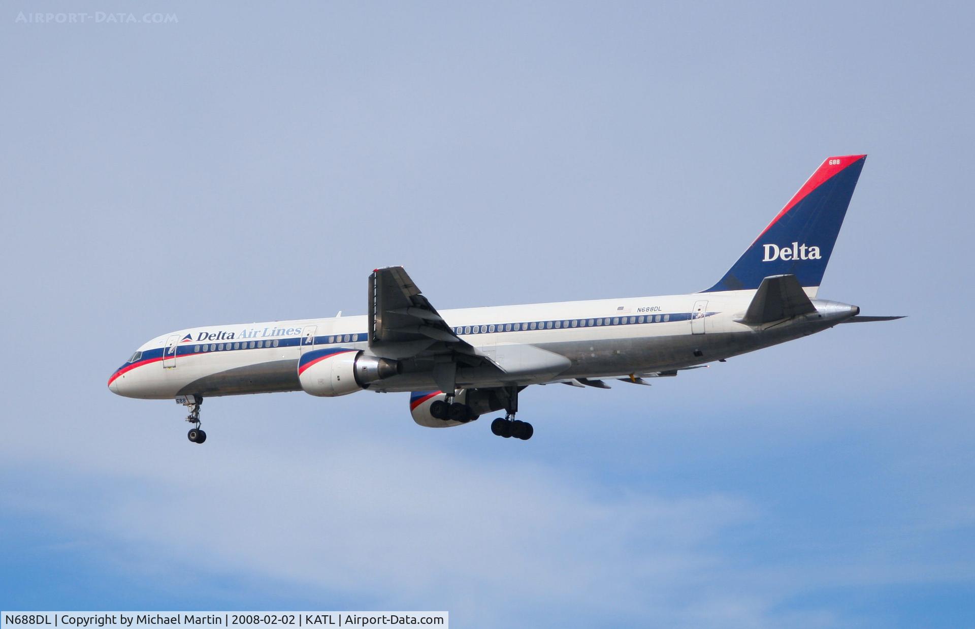 N688DL, 1998 Boeing 757-232 C/N 27587, Over the numbers of 26R
