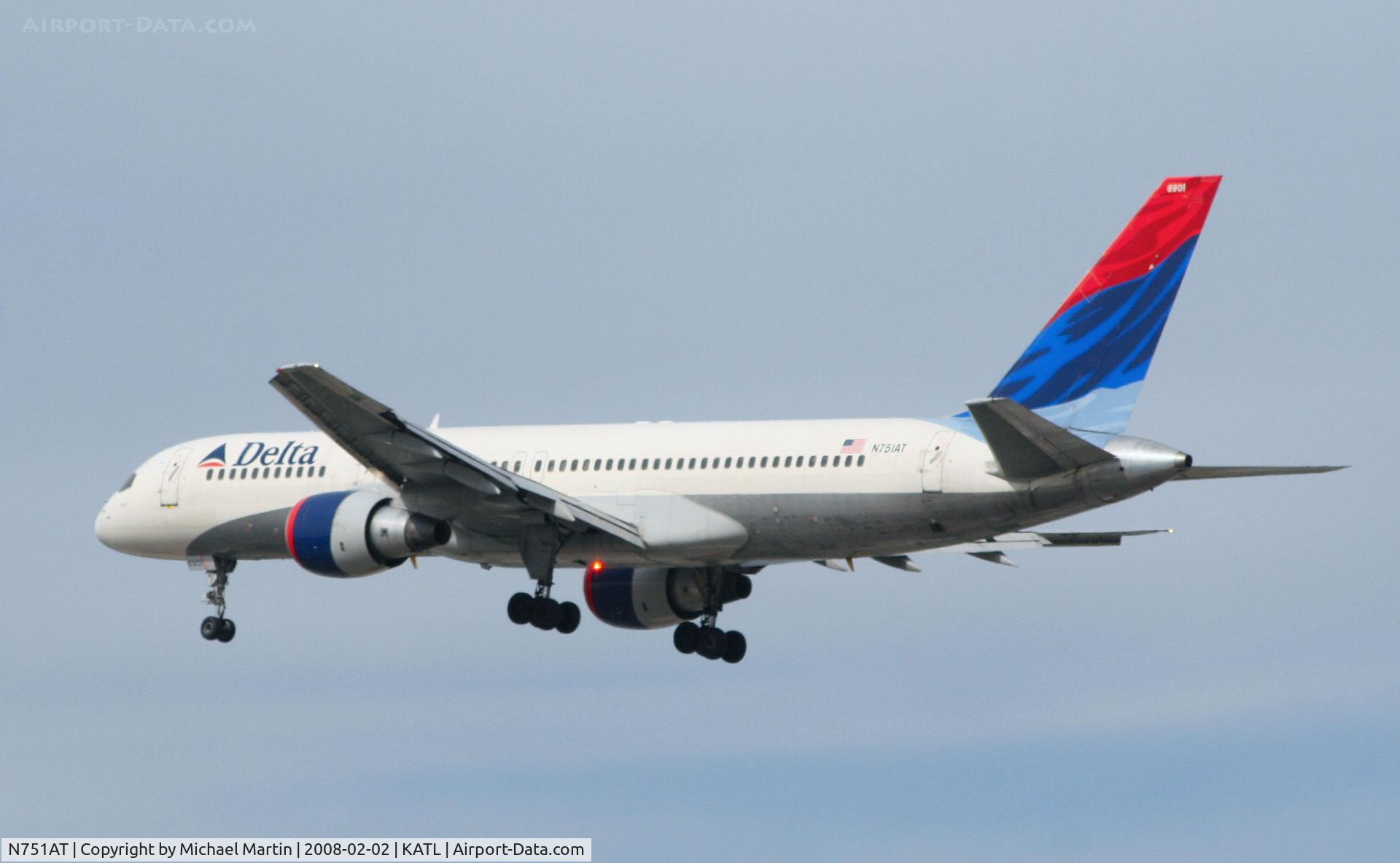 N751AT, 1984 Boeing 757-212 C/N 23125, Over the numbers of 26R