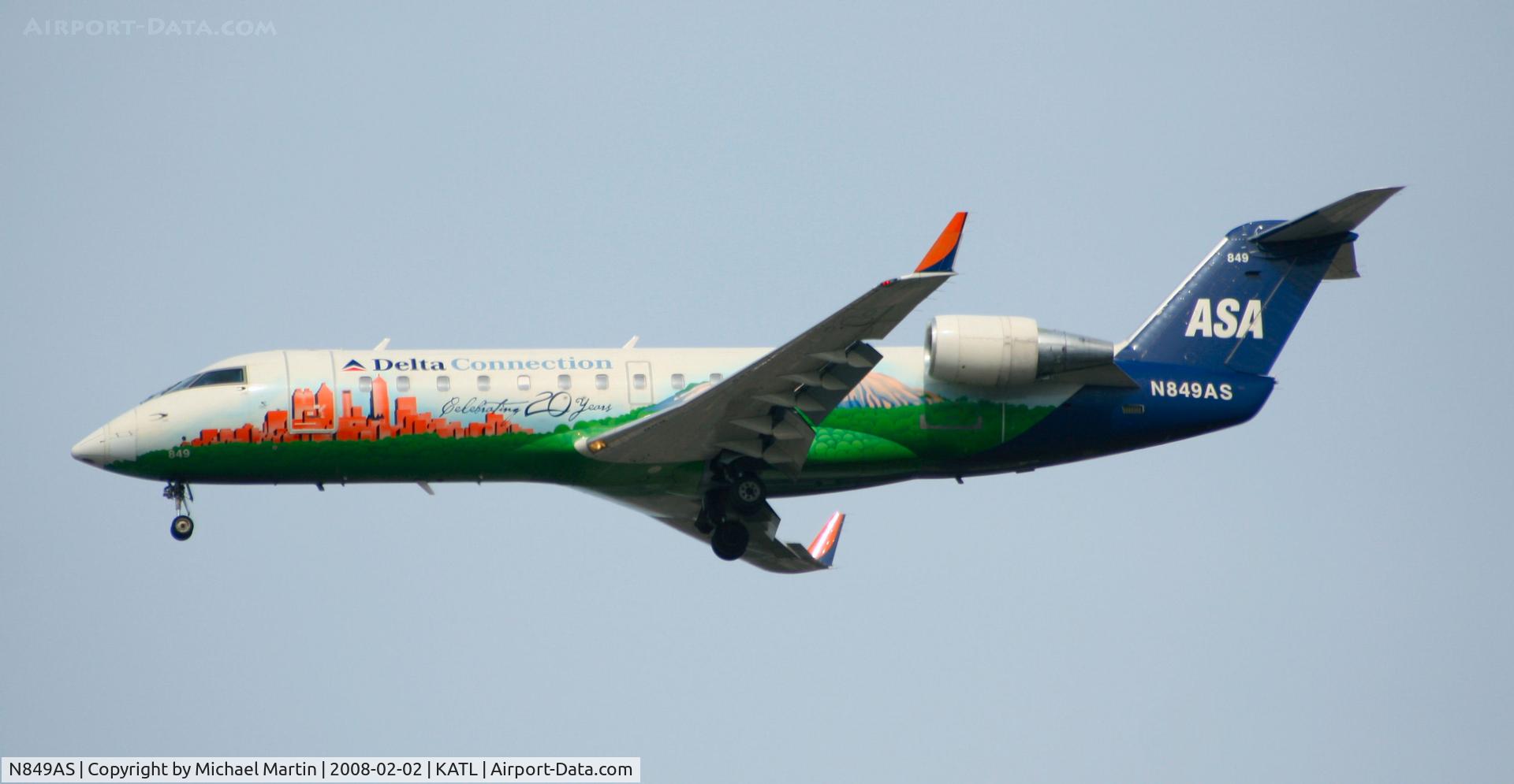 N849AS, 1999 Bombardier CRJ-200ER (CL-600-2B19) C/N 7347, On final for Runway 26R