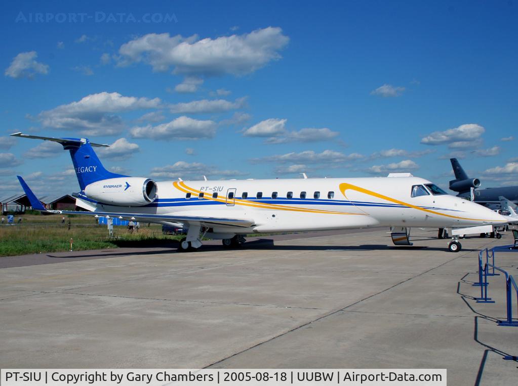 PT-SIU, Embraer EMB-135BJ Legacy C/N 14500884, John Wing Aviation