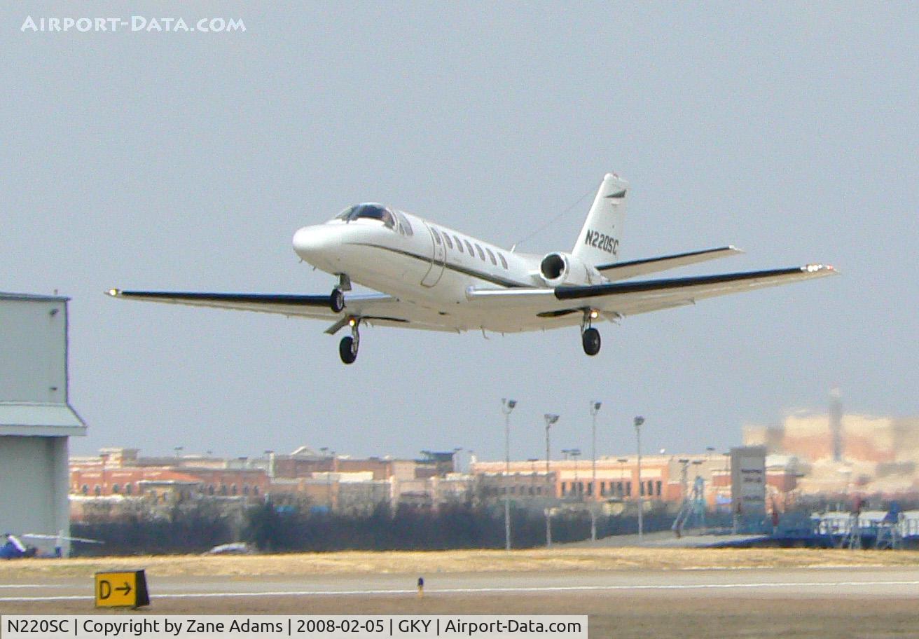 N220SC, 1995 Cessna 560 Citation Ultra C/N 560-0326, Takeoff from Arlington Municipal