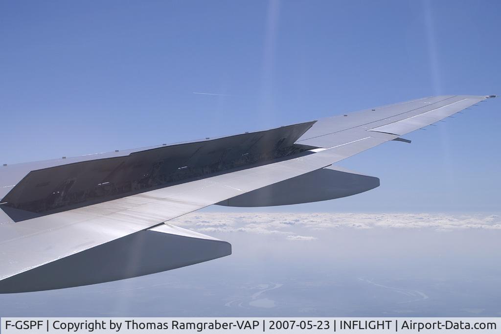 F-GSPF, 1999 Boeing 777-228/ER C/N 29007, Air France Boeing 777-200 (inflight LAX-CDG)