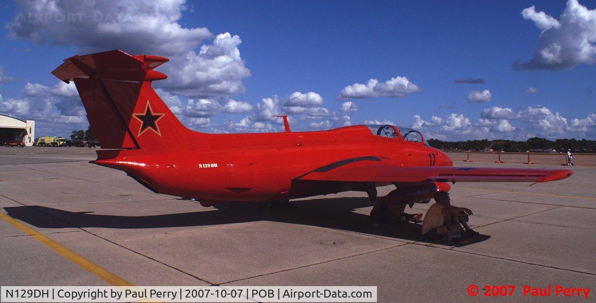 N129DH, 1965 Aero L-29 Delfin C/N 591324, Thats one bright warbird