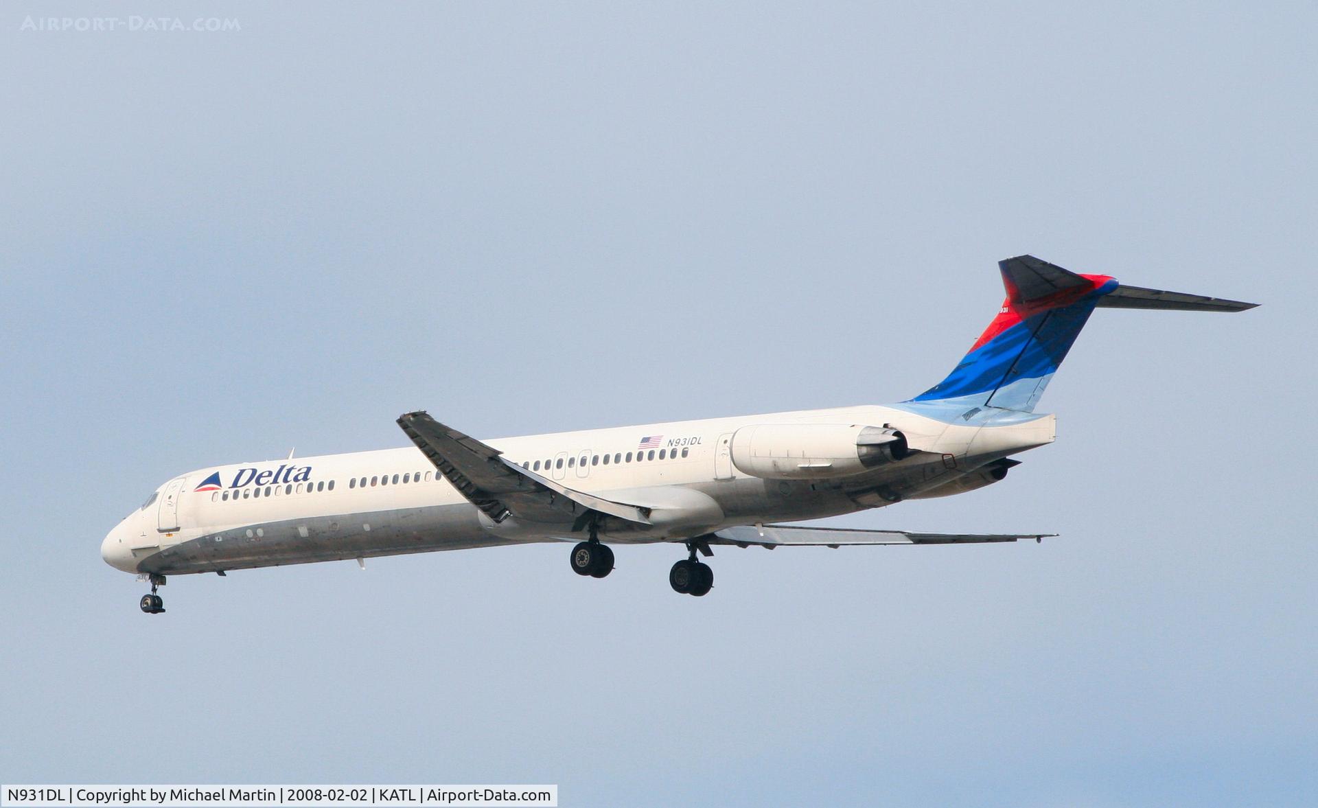 N931DL, 1988 McDonnell Douglas MD-88 C/N 49718, Over the numbers of 26R